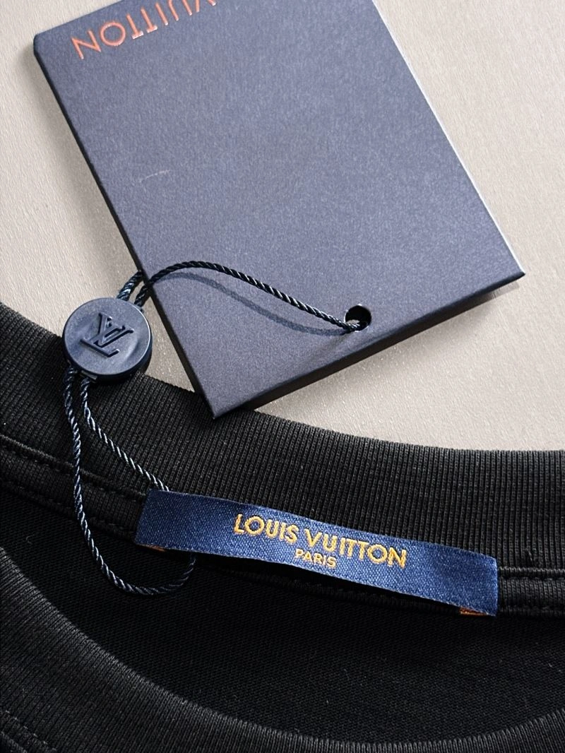 Louis Vuitton T-Shirts UrbanStyle 138235