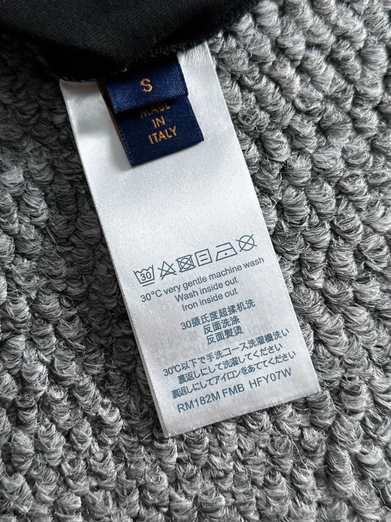 Louis Vuitton T-Shirts Stretchable 138247