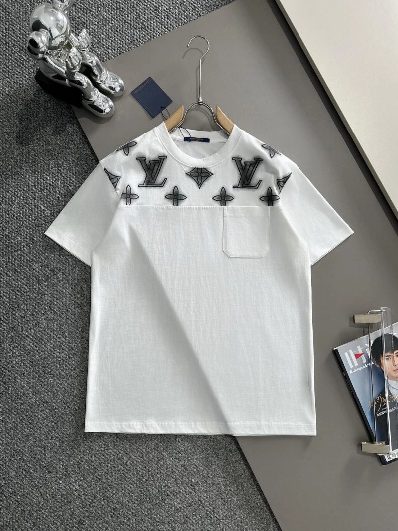 Louis Vuitton T-Shirts Resilient 138231