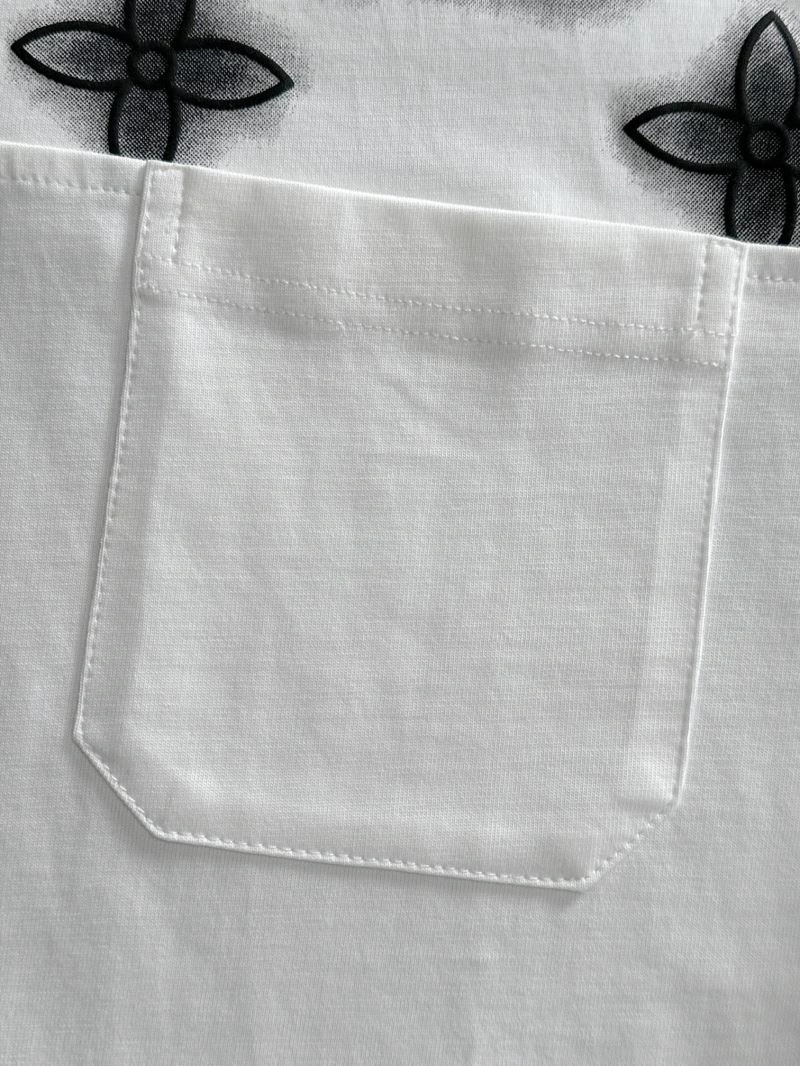 Louis Vuitton T-Shirts Resilient 138231