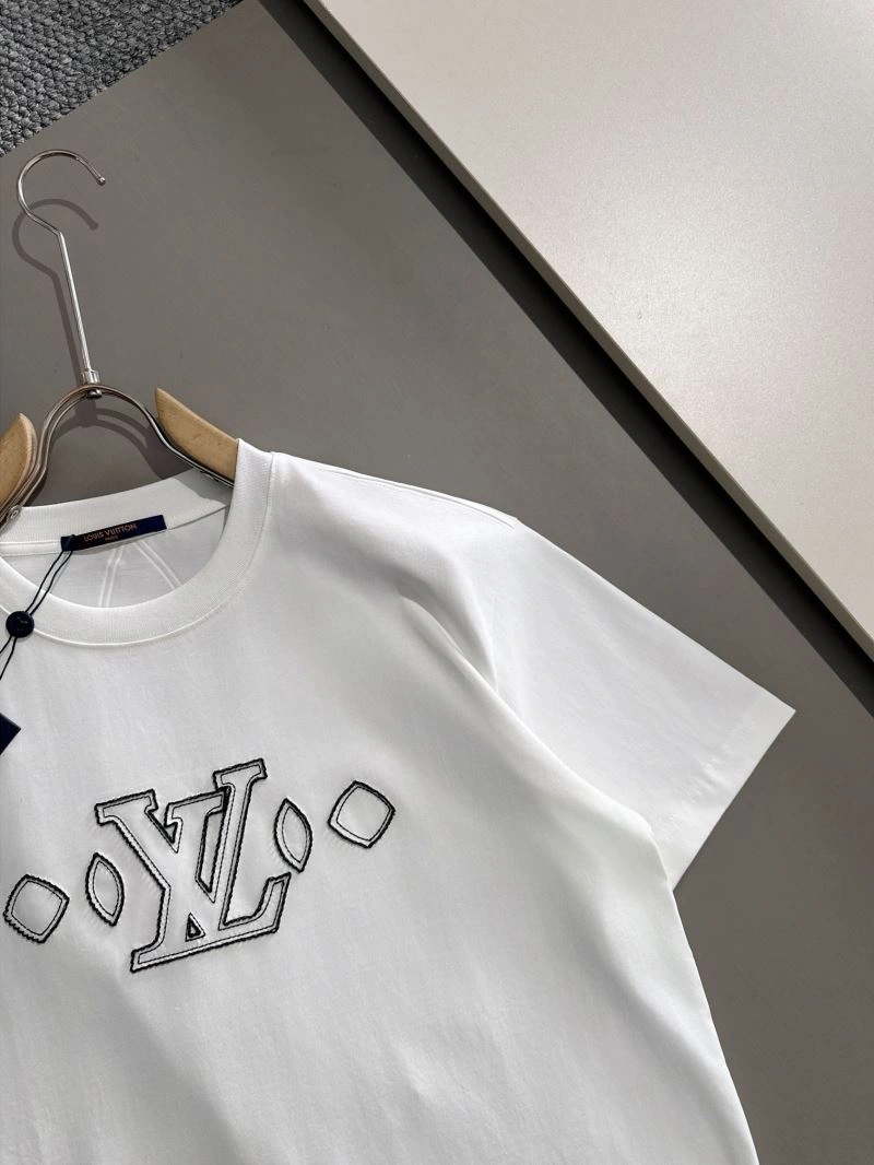 Timeless Louis Vuitton T-Shirts 138237