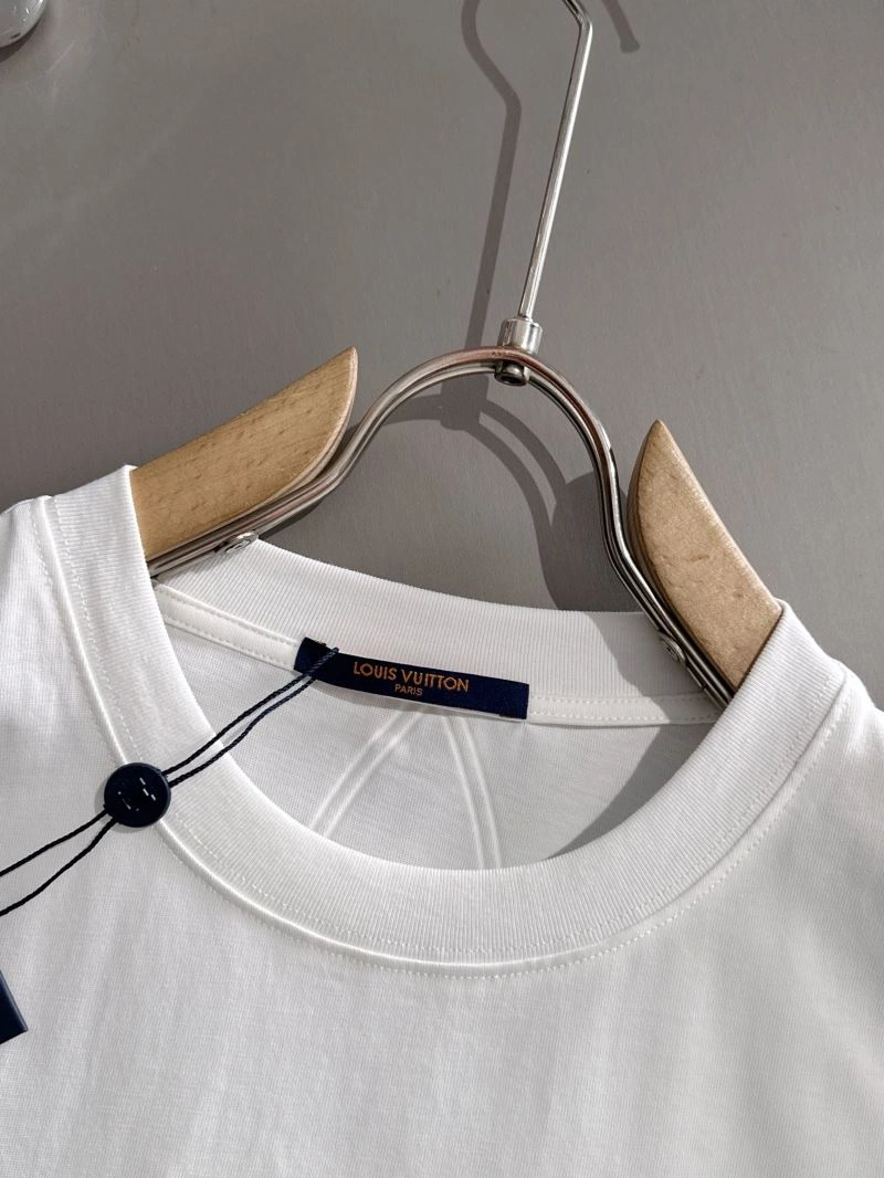 Timeless Louis Vuitton T-Shirts 138237