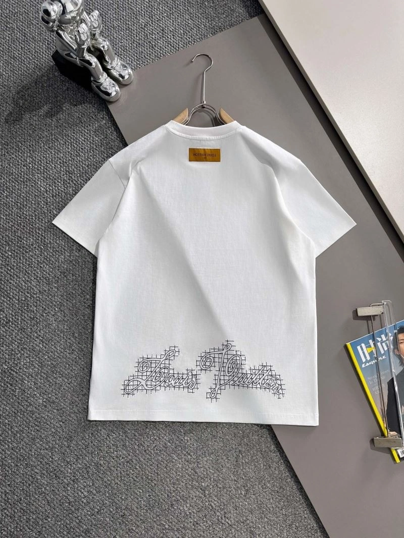 Modern Louis Vuitton T-Shirts 138228