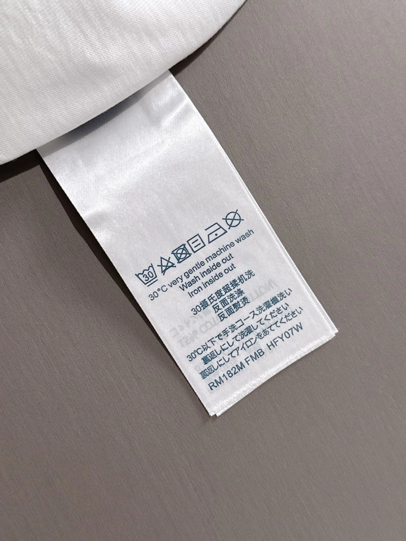 Modern Louis Vuitton T-Shirts 138228