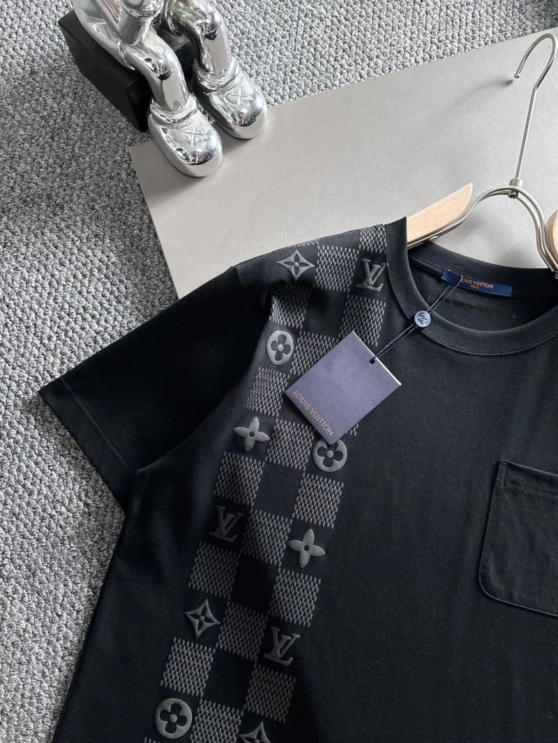 Louis Vuitton T-Shirts Versatile 138221