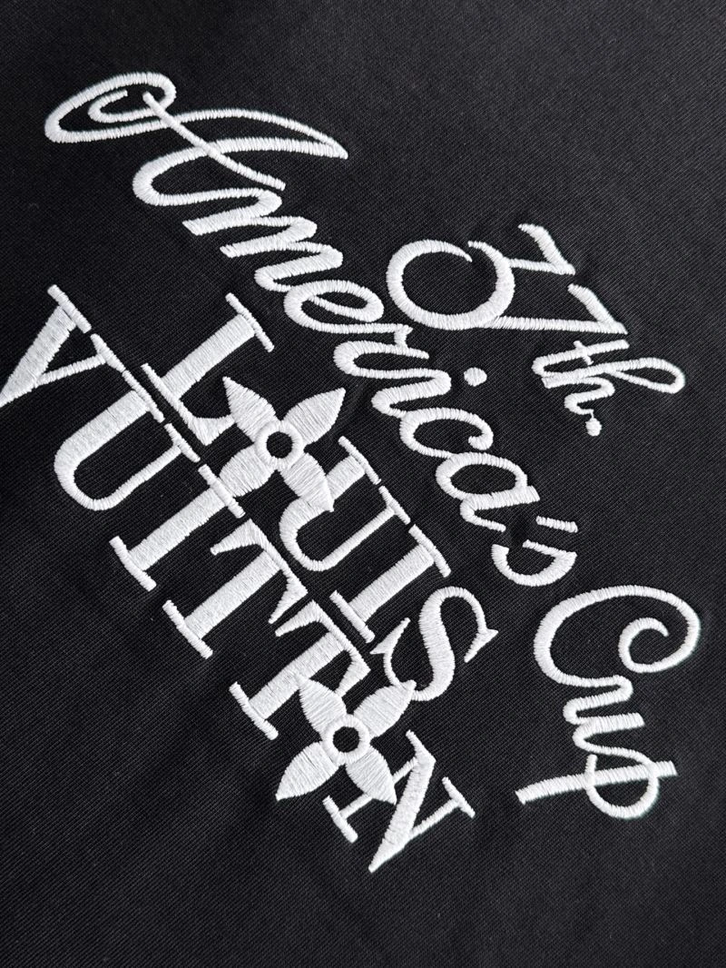 Louis Vuitton T-Shirts Durable 138213