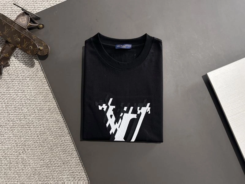 Louis Vuitton T-Shirts Upgraded 138218