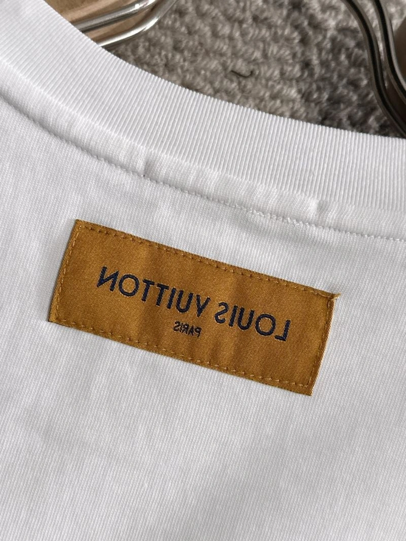 Louis Vuitton T-Shirts MoistureWicking 138220