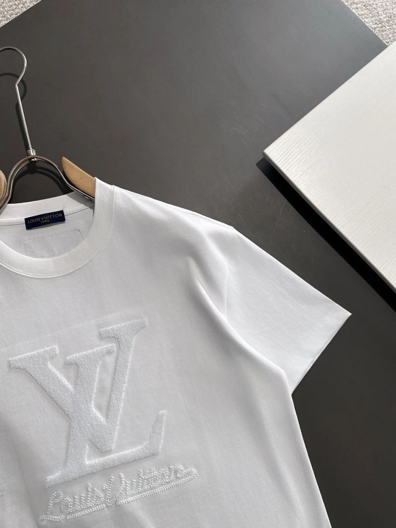 Practical Louis Vuitton T-Shirts 138224