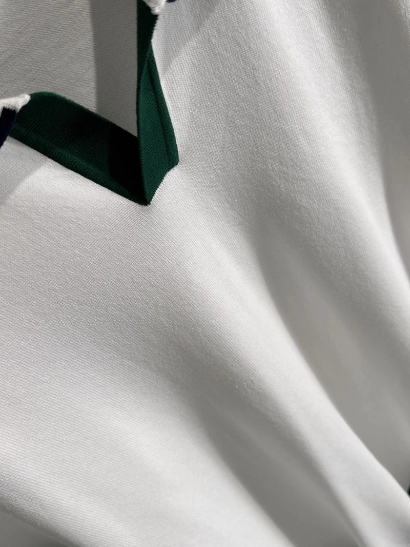 Louis Vuitton T-Shirts Modern 138212