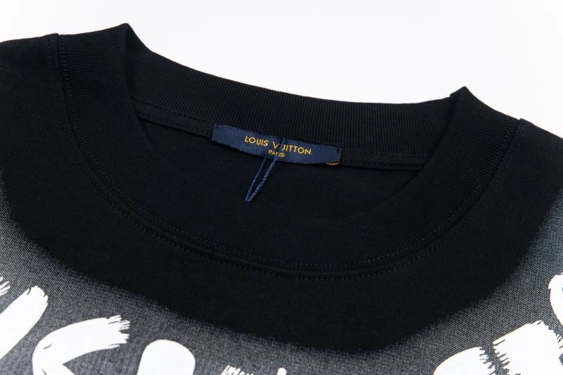 ModernLook Louis Vuitton T-Shirts 138167