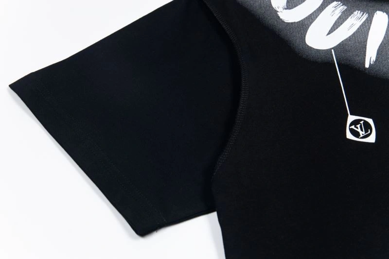 ModernLook Louis Vuitton T-Shirts 138167