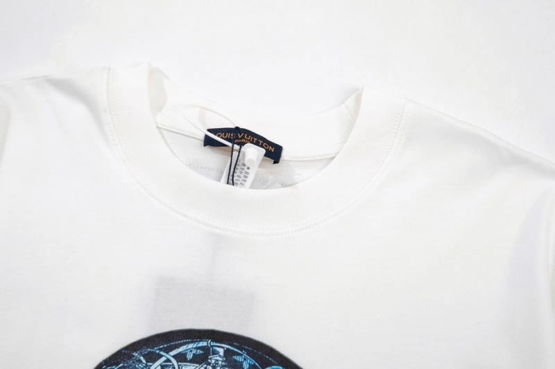 Contemporary Louis Vuitton T-Shirts 138177