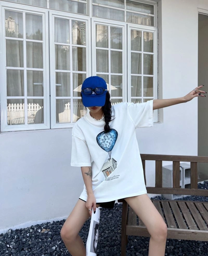 Contemporary Louis Vuitton T-Shirts 138177