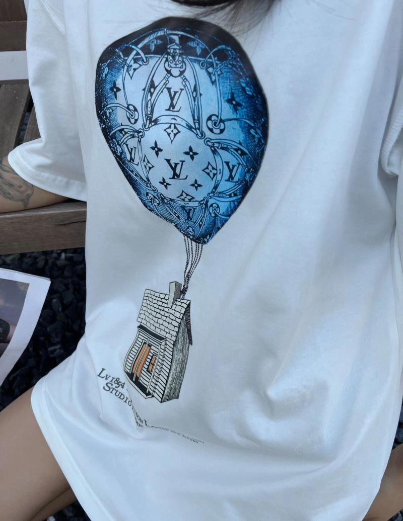 Contemporary Louis Vuitton T-Shirts 138177