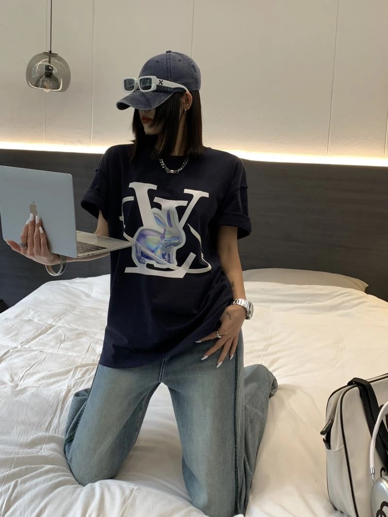 Louis Vuitton T-Shirts AllSeason 138175