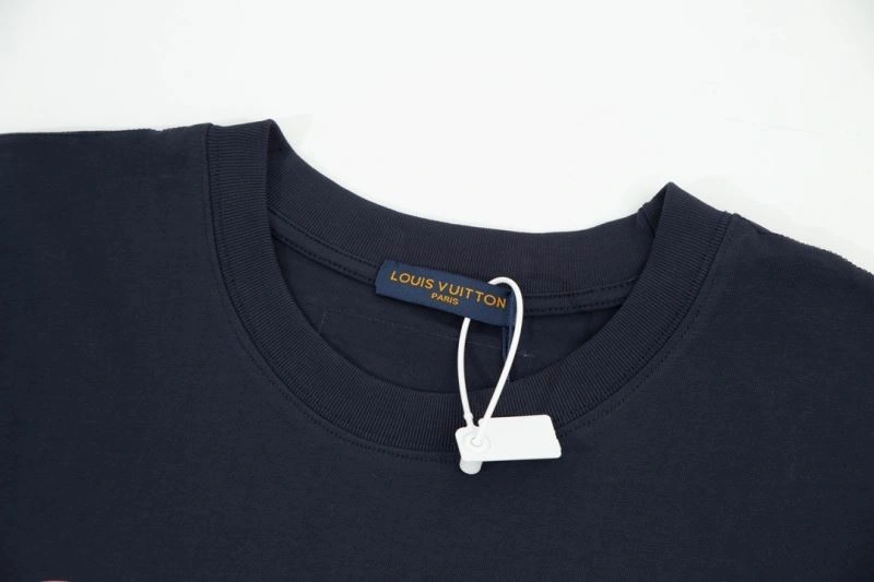 SmoothTexture Louis Vuitton T-Shirts 138199