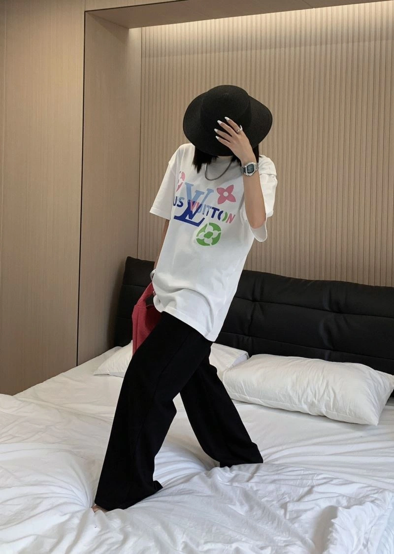 RelaxedFit Louis Vuitton T-Shirts 138198