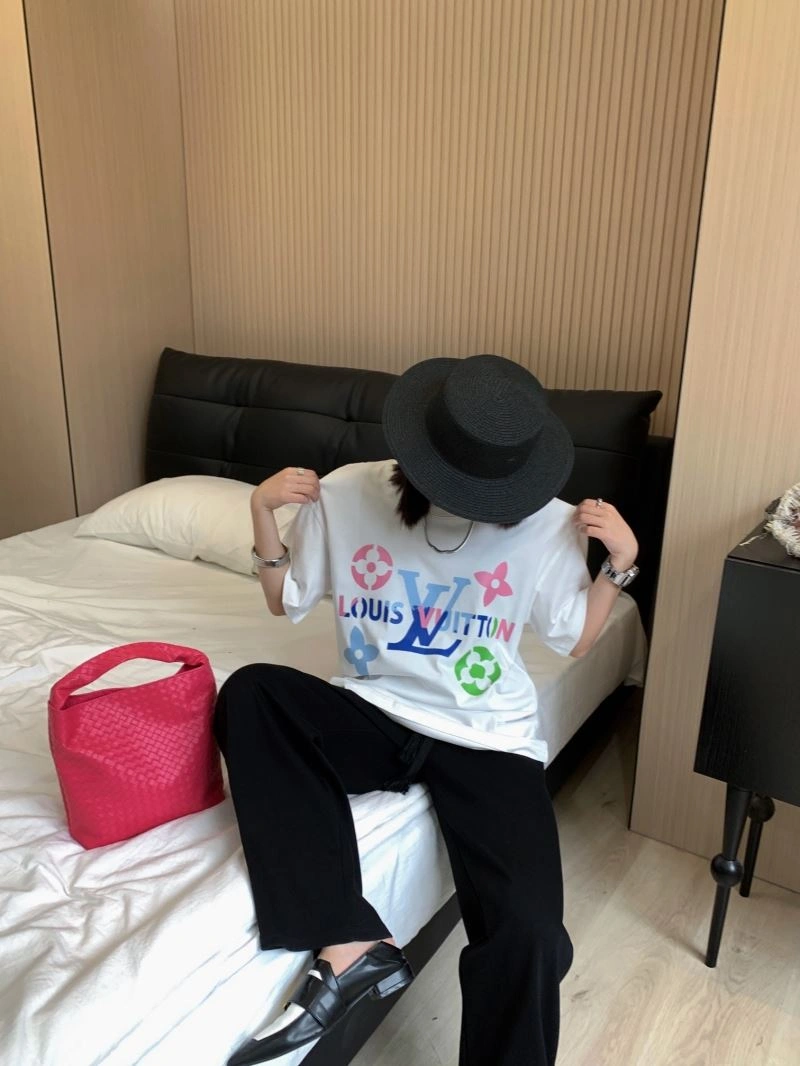 RelaxedFit Louis Vuitton T-Shirts 138198