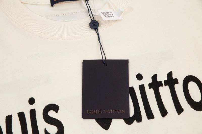 Louis Vuitton T-Shirts Stretchable 138186
