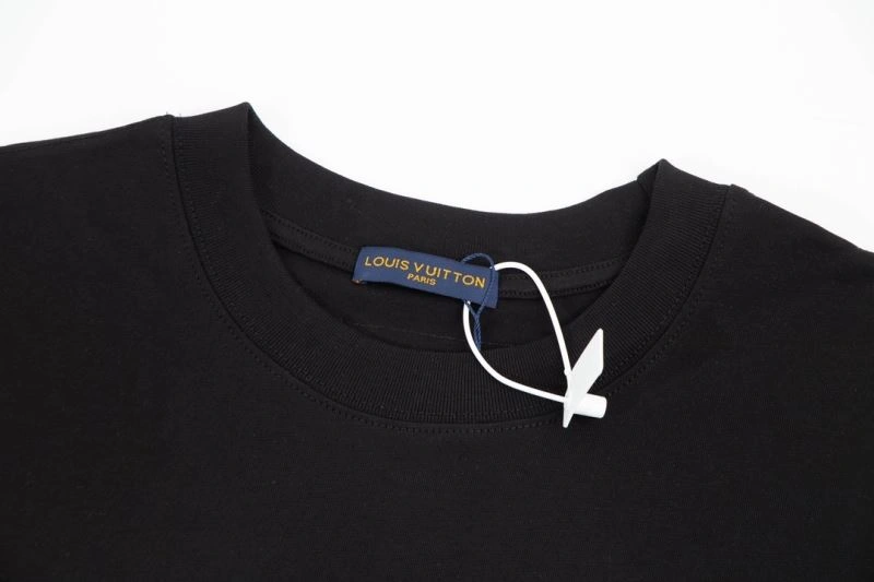 Louis Vuitton T-Shirts Colorful 138200