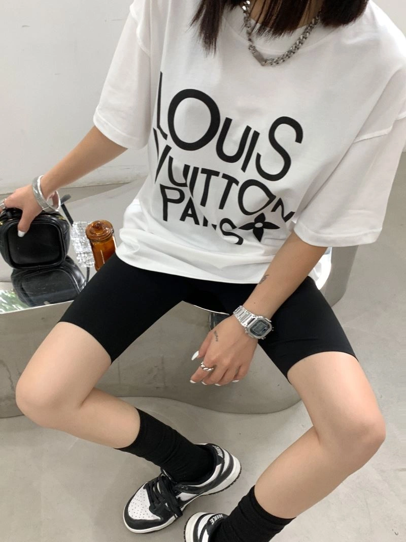 Bright Louis Vuitton T-Shirts 138195