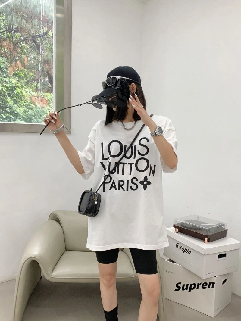 Bright Louis Vuitton T-Shirts 138195