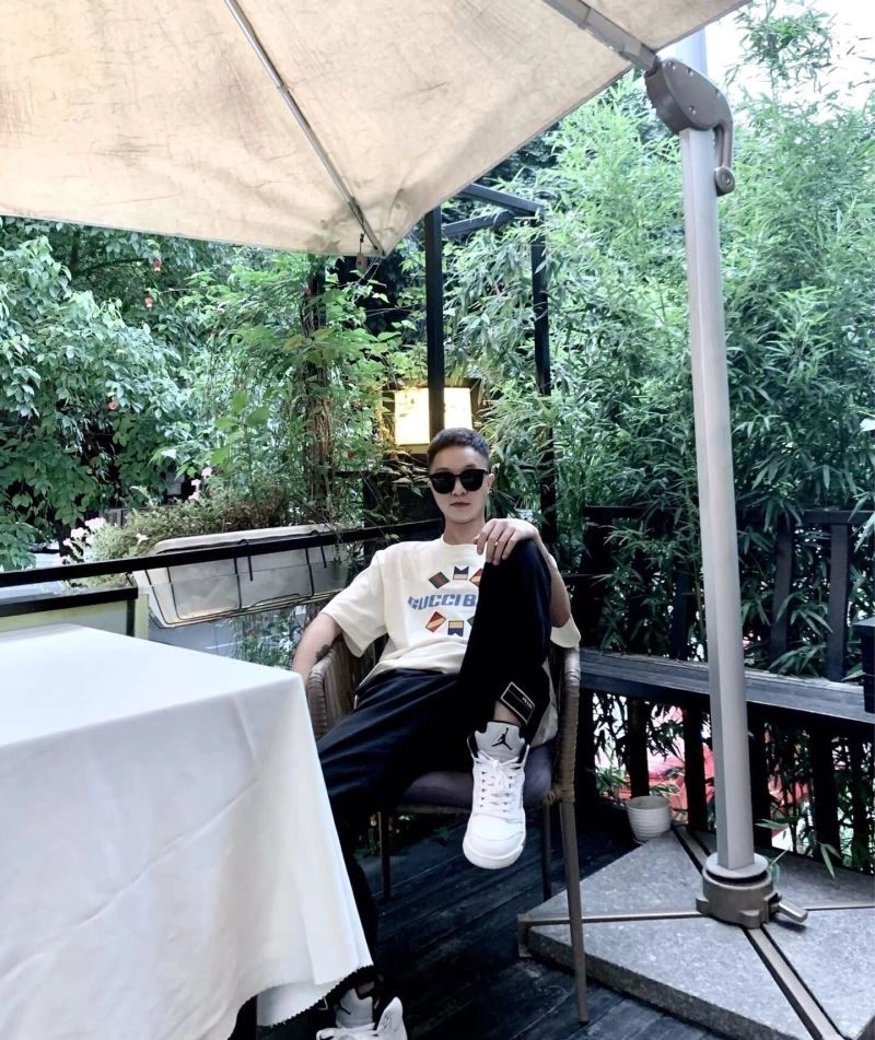 Louis Vuitton T-Shirts Youthful 138187