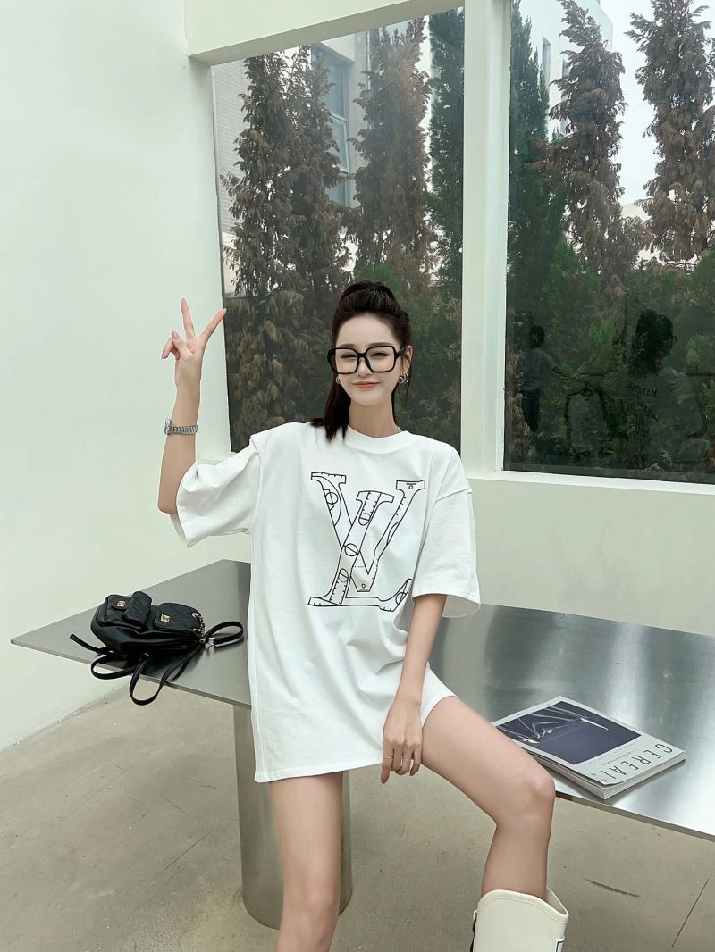 Louis Vuitton T-Shirts Durable 138197