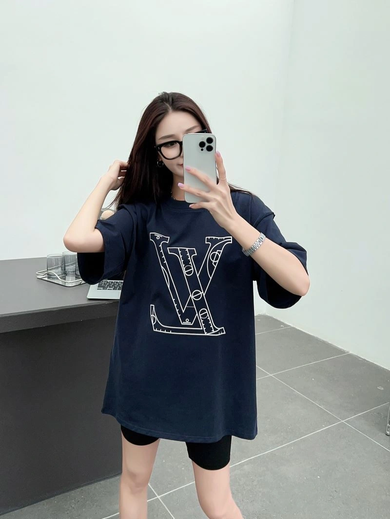 Louis Vuitton T-Shirts MoistureWicking 138180