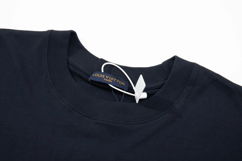 Bold Louis Vuitton T-Shirts 138182