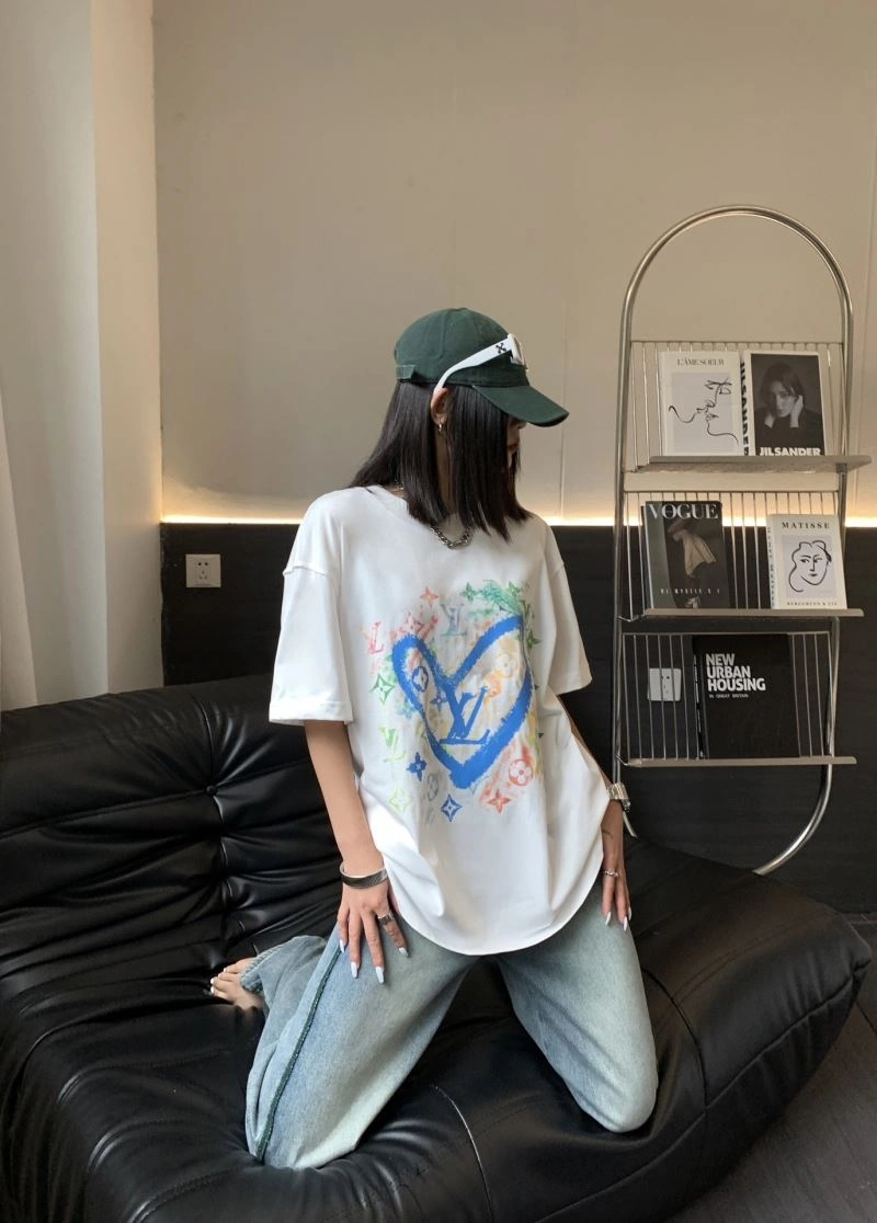 Cozy Louis Vuitton T-Shirts 138178