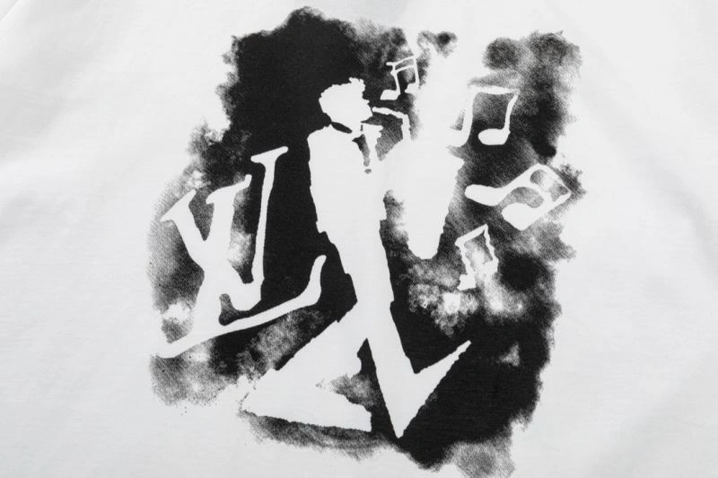 Louis Vuitton T-Shirts Lightweight 138184