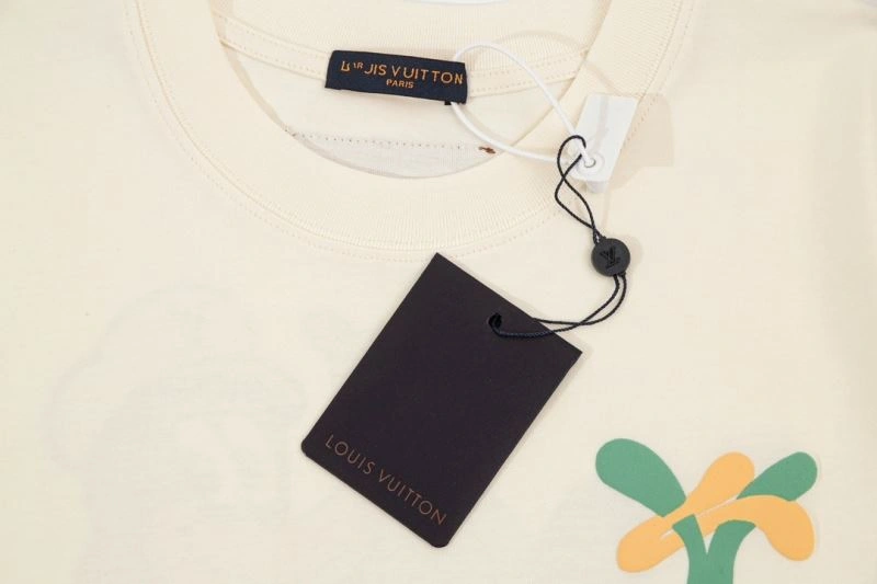 Durable Louis Vuitton T-Shirts 138185