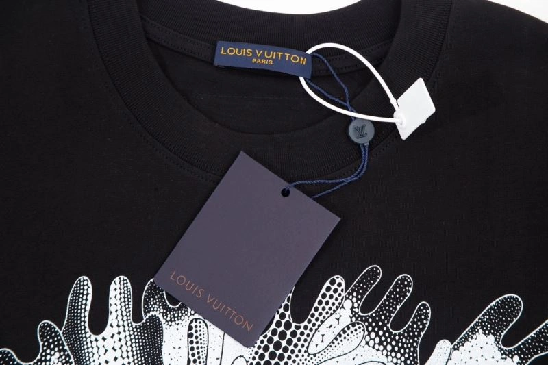 Louis Vuitton T-Shirts Chic 138173