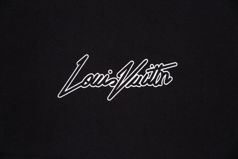 Louis Vuitton T-Shirts Chic 138173