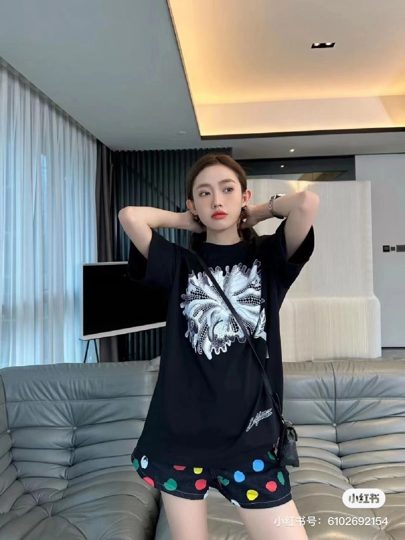 Louis Vuitton T-Shirts Chic 138173