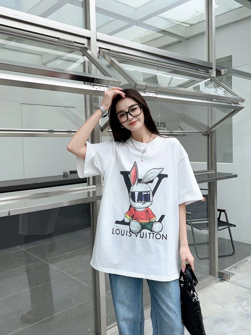 Modern Louis Vuitton T-Shirts 138145