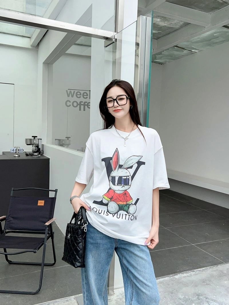 Modern Louis Vuitton T-Shirts 138145