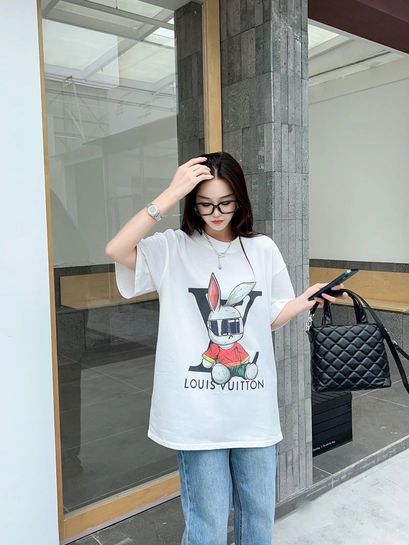 Modern Louis Vuitton T-Shirts 138145