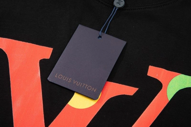 Louis Vuitton T-Shirts Compact 138158