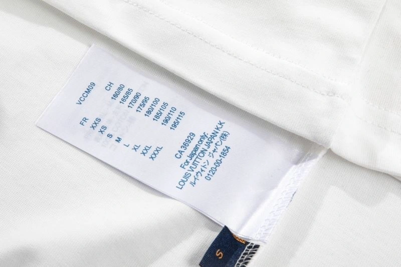 Chic Louis Vuitton T-Shirts 138134