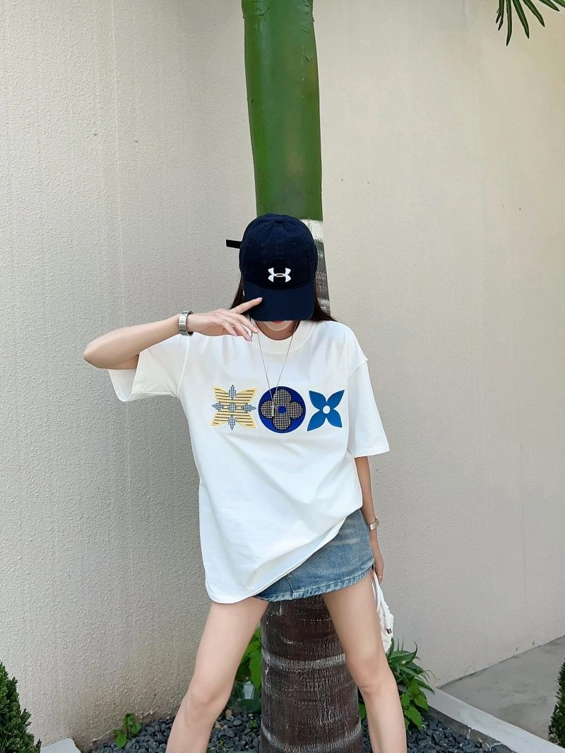 Louis Vuitton T-Shirts EasyMatch 138152