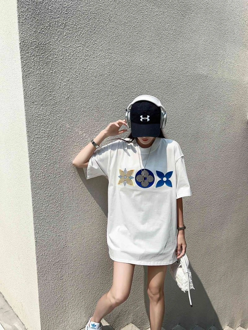 Louis Vuitton T-Shirts EasyMatch 138152