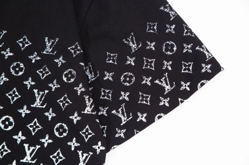 WellDesigned Louis Vuitton T-Shirts 138143