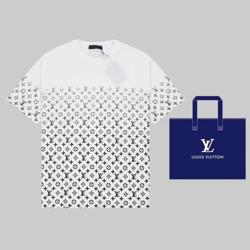 Effortless Louis Vuitton T-Shirts 138130