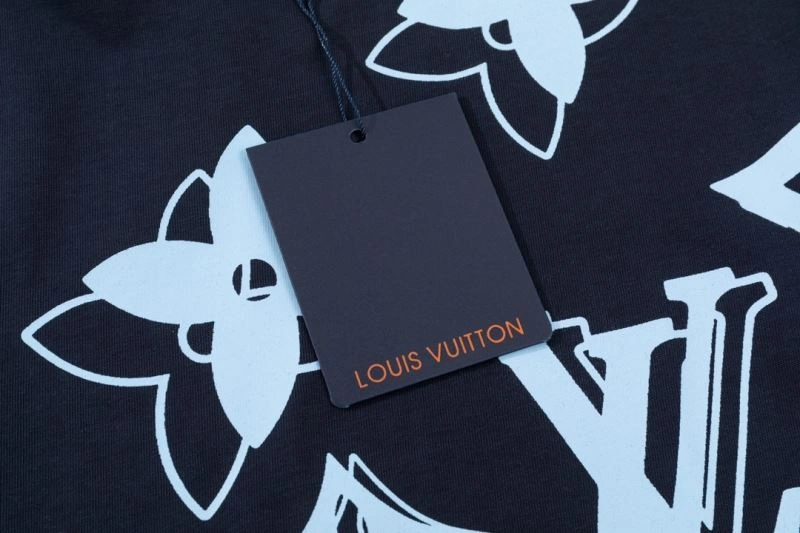 Popular Louis Vuitton T-Shirts 138147