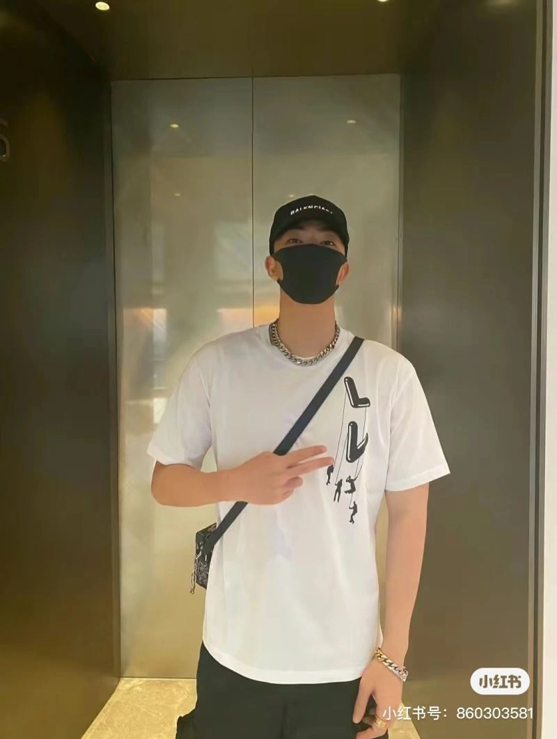 Affordable Louis Vuitton T-Shirts 138151