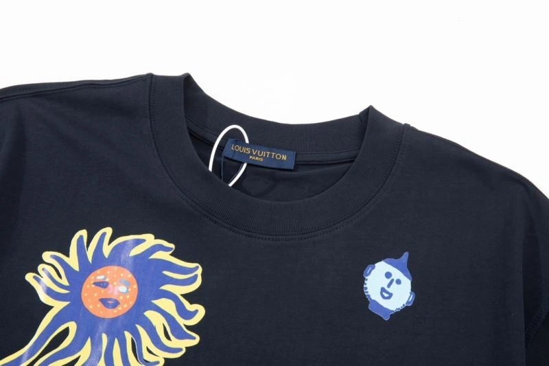 SmoothTexture Louis Vuitton T-Shirts 138135