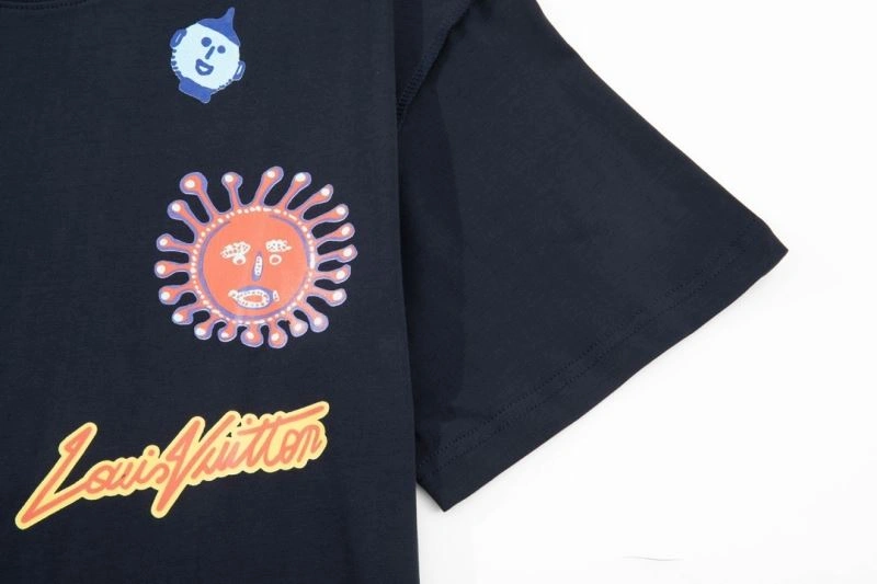 SmoothTexture Louis Vuitton T-Shirts 138135